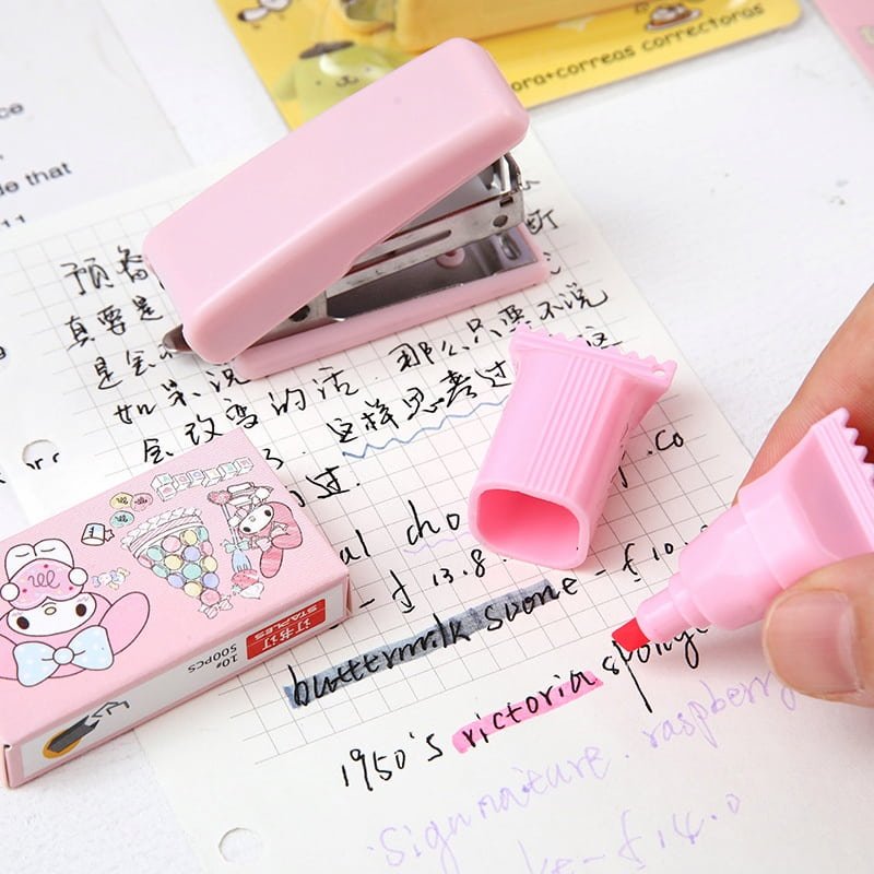 Set de Papelería: Marca Texto de Candy, Mini Engrapadora y Más - Imagen 2