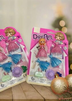 Muñeca con Vestidos Intercambiables