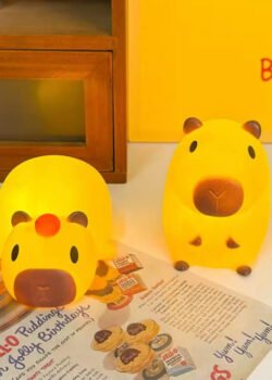 Lámpara Capibara de silicona c/ luz  para niños