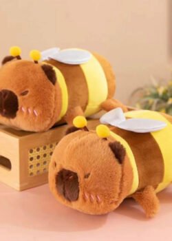 Peluche Capibara Abejita