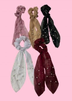 Dona Larga Con Perlas