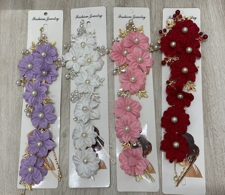 Tiara c/Flores/ Pedrería