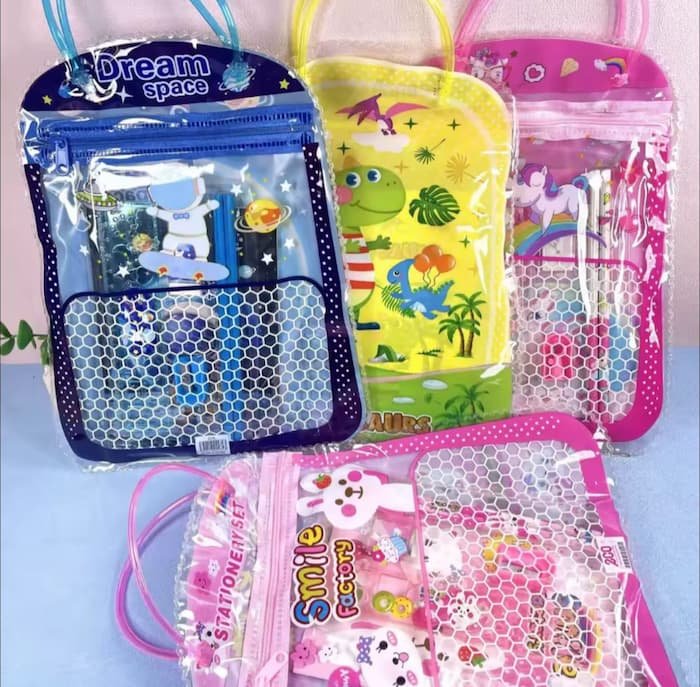 Set Escolar varios personajes